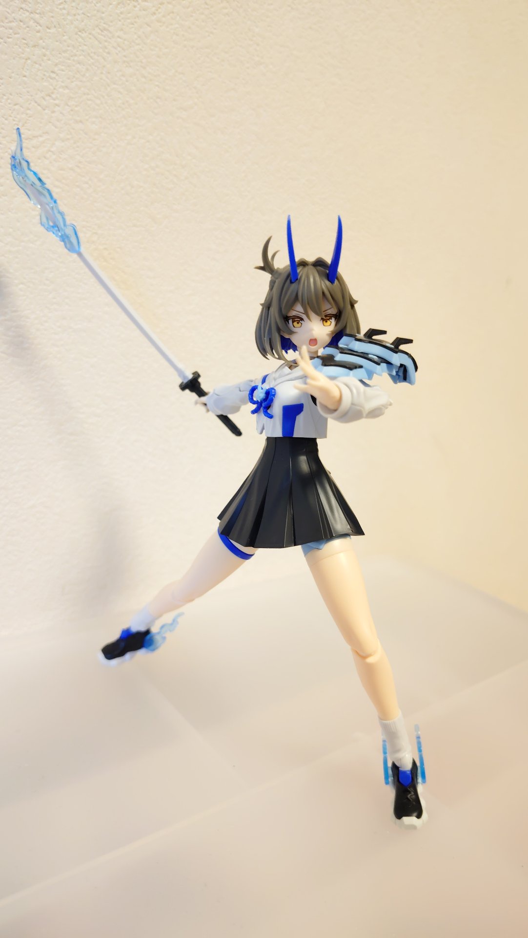 「塗装する奴は馬鹿！改造する奴はキチガイ！」ガンプラは自由！と叫ぶ住人に草
